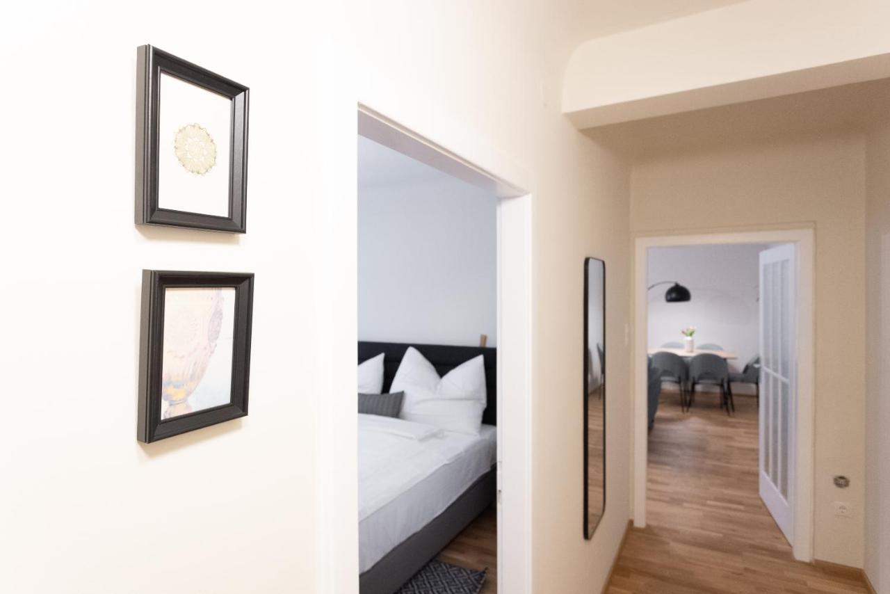 Chic 1-Bed Apt By Canal Walk To Historic Centre Wien Eksteriør bilde