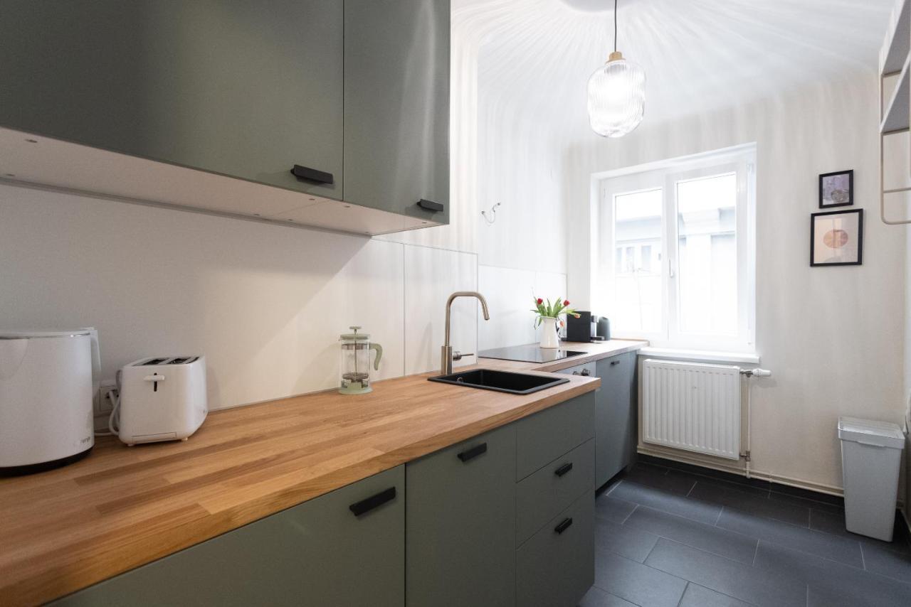 Chic 1-Bed Apt By Canal Walk To Historic Centre Wien Eksteriør bilde
