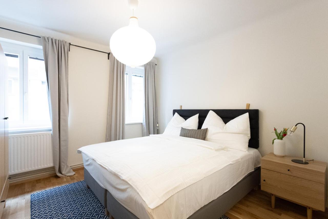 Chic 1-Bed Apt By Canal Walk To Historic Centre Wien Eksteriør bilde