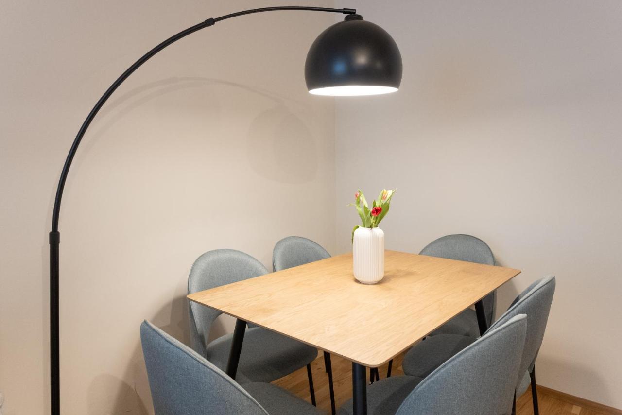 Chic 1-Bed Apt By Canal Walk To Historic Centre Wien Eksteriør bilde
